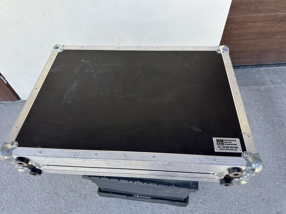 Denon MCX 8000 + case WMCase