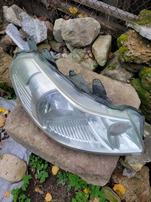 Фара права Suzuki SX4 2008, оригінал