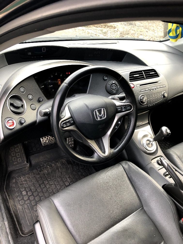 Honda civic 2010