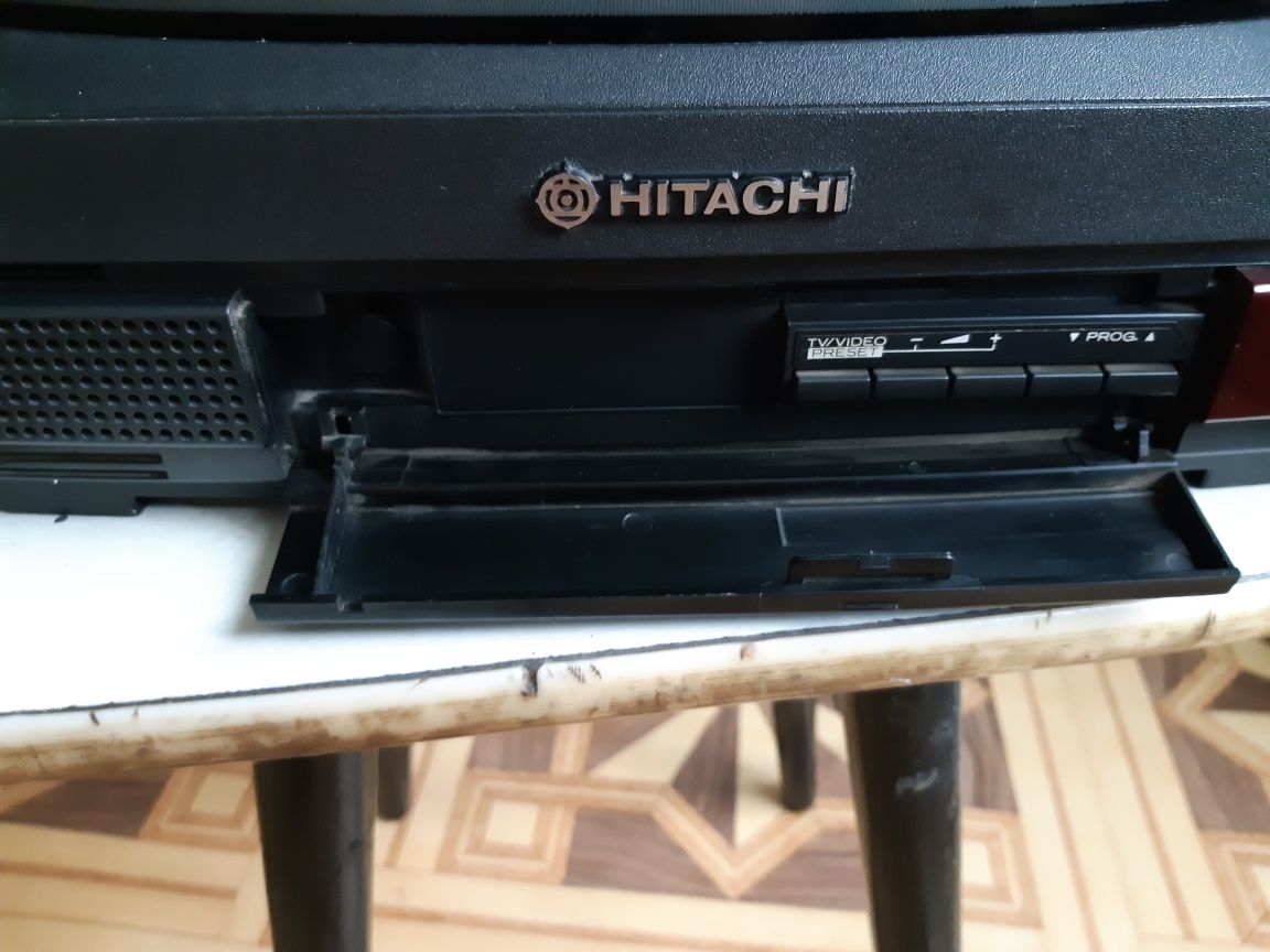 Телевизор HITACHI CMT1460  диагональ 14дюймов.