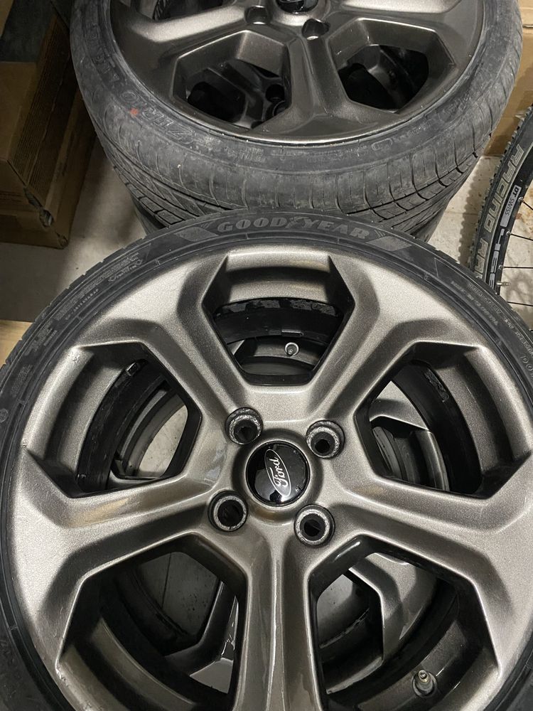 Jantes 17 Ford Fiesta Mk7 com pneus