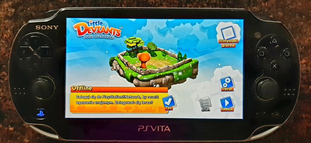 Gra Playstation Vita Little Deviants super stan