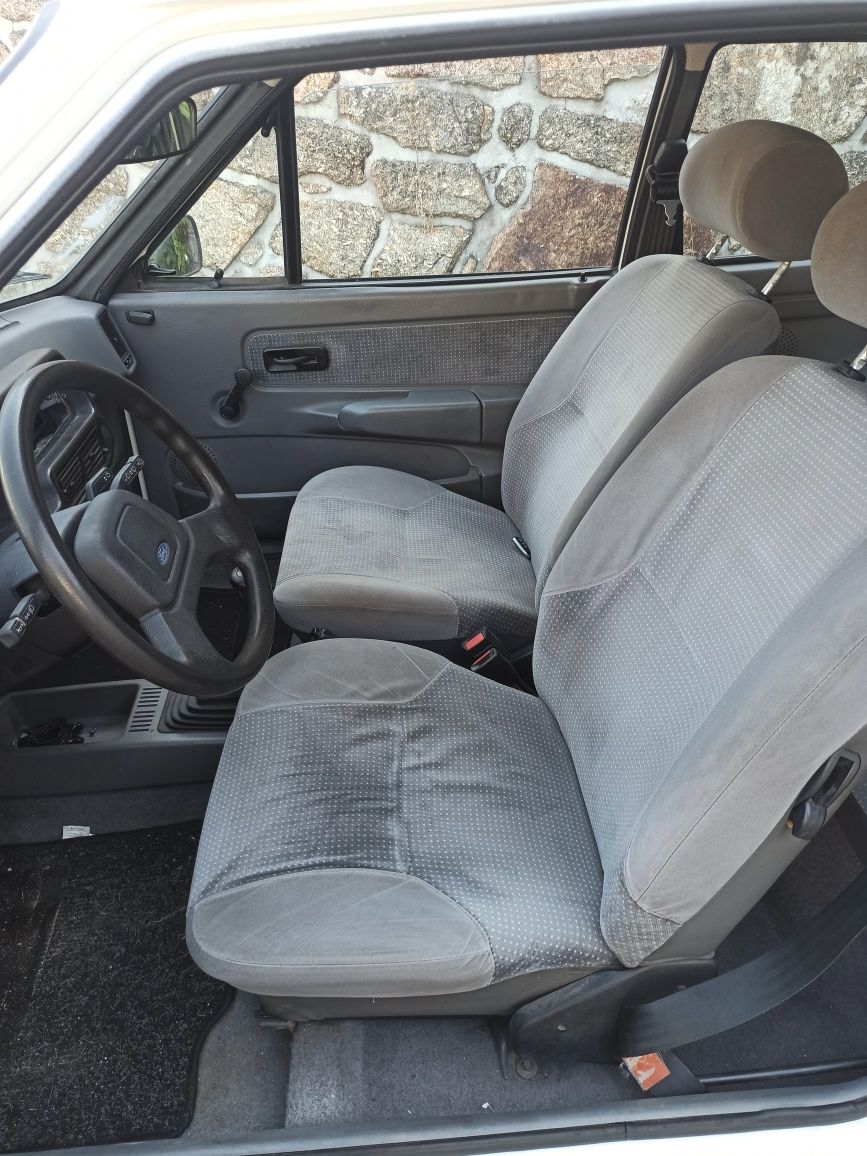 Ford Fiesta mk2 1.1 Ghia