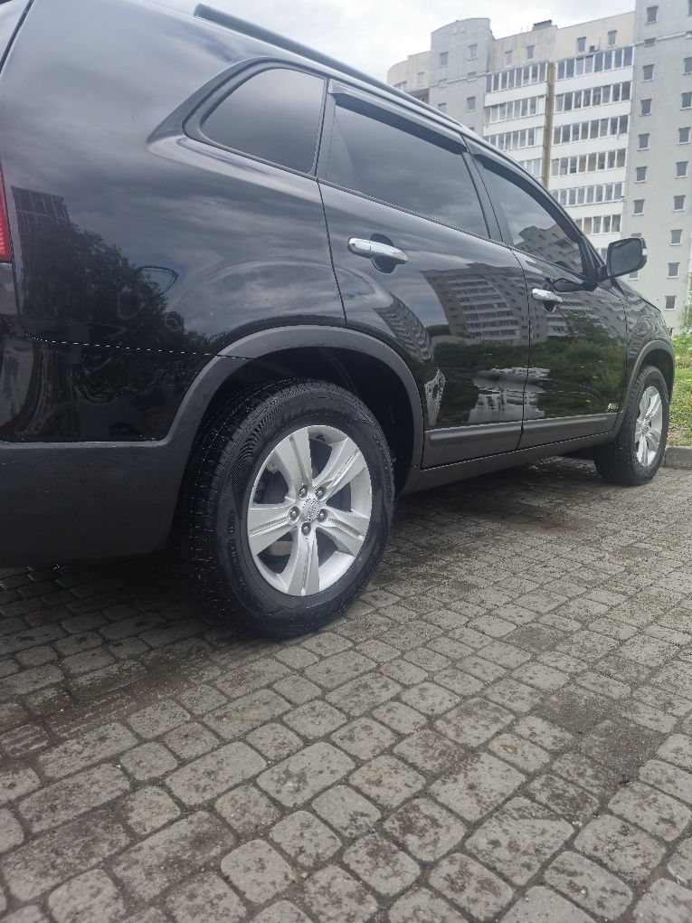 Автомобіль KIA SORENTO 2