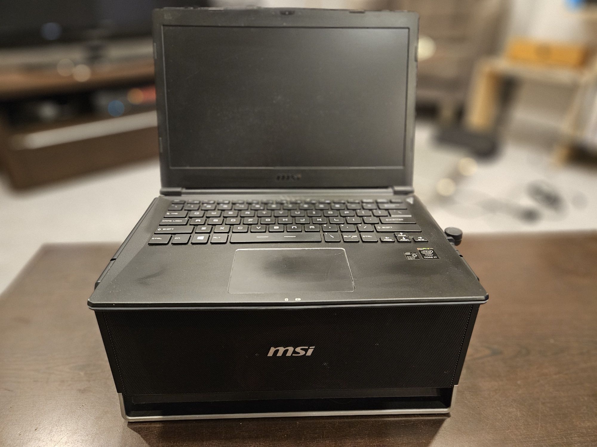 MSI GS30 shadow RTX 2080 SUPER, i7, 16gb, 512gb m2