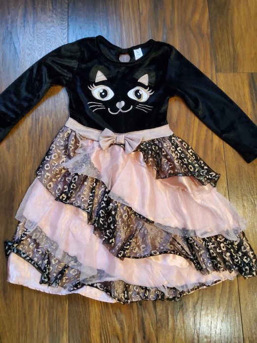 Strój kotki na bal przebierańcòw