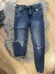 Jeansy skinny z przetarciami