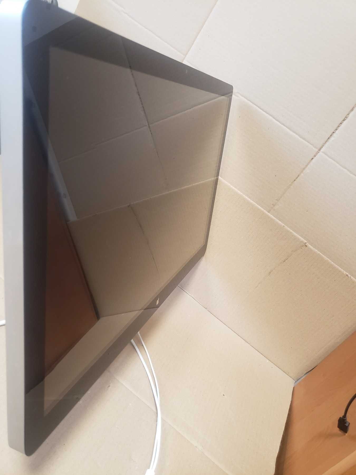 Монитор Apple 27 Thunderbolt Display A1407. отличное состояние.