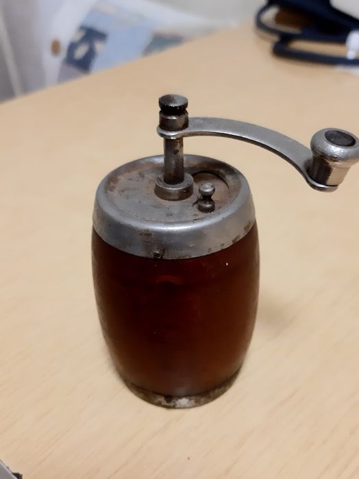Ручная мельничка