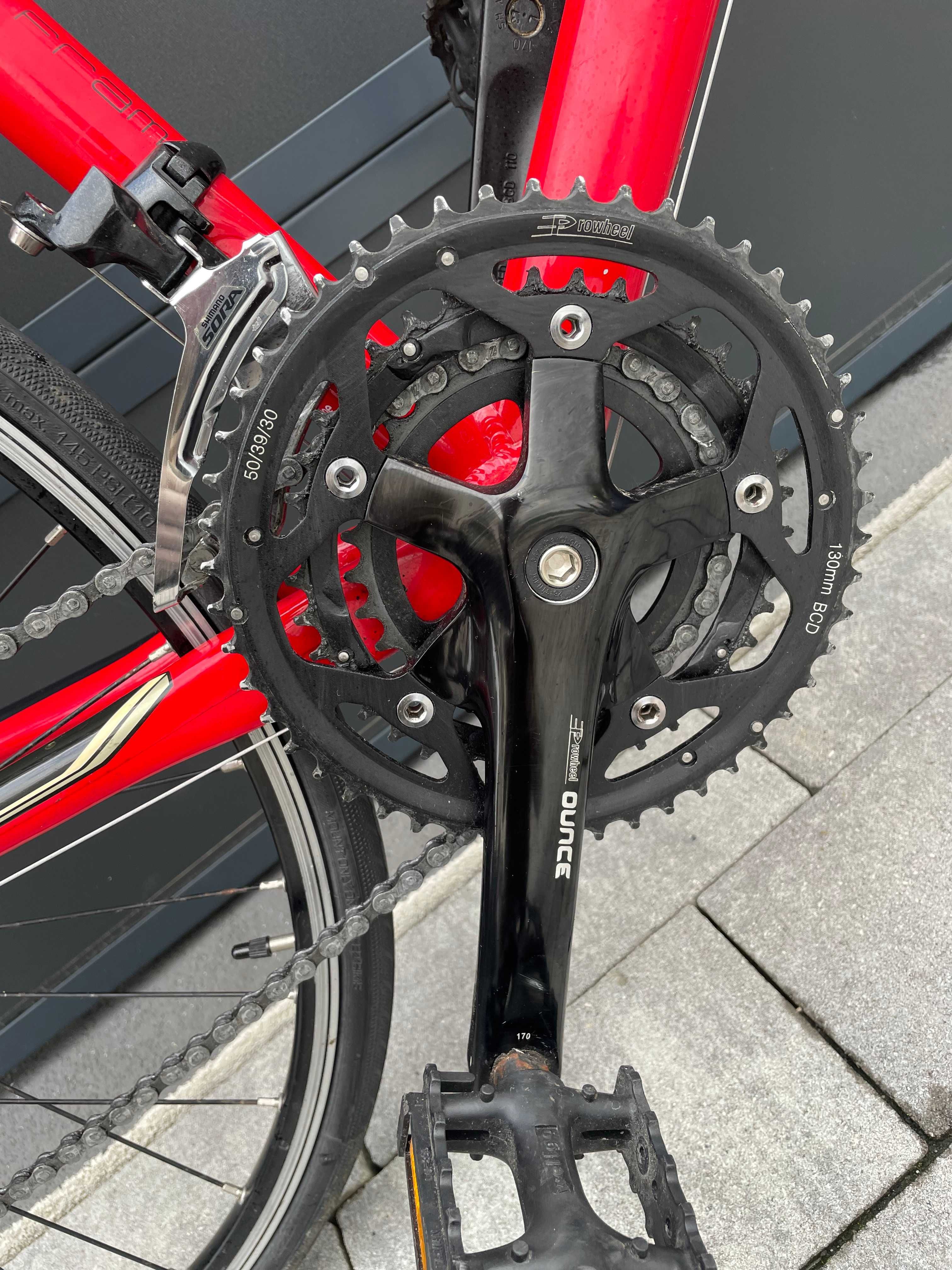 Piękny rower szosowy Carbon Btwin  Shimano wzrost  145-165cm jak nowy