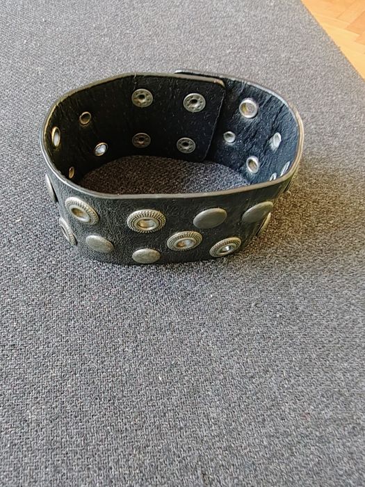 Skórzana bransoleta z ćwiekami dł 24cm szer 4