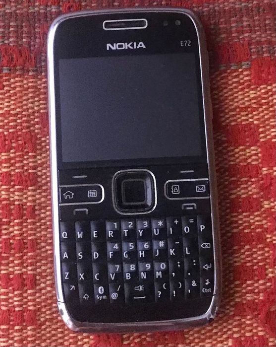 Nokia телефон у гарному стані