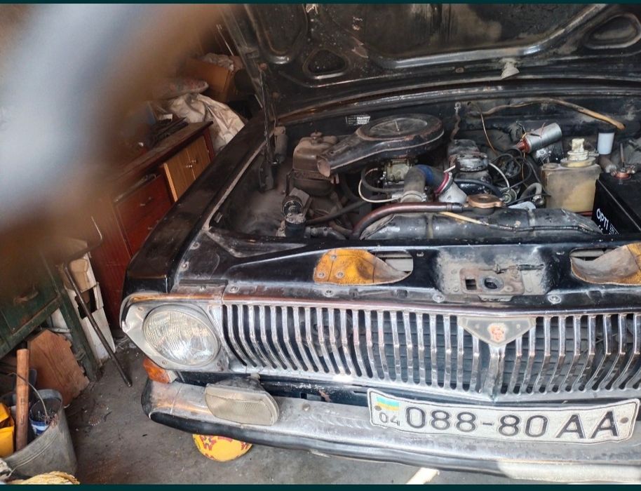 Газ 24 Волга черная