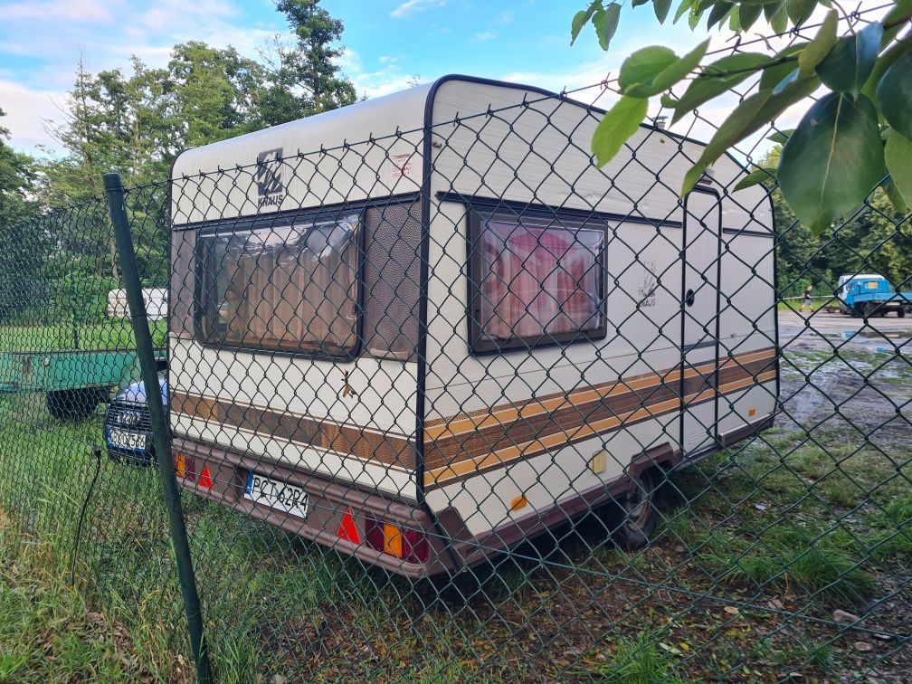 Przyczepa kempingowa. Dokumenty/Godna polecenia