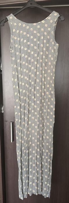 Długa sukienka w kwiaty