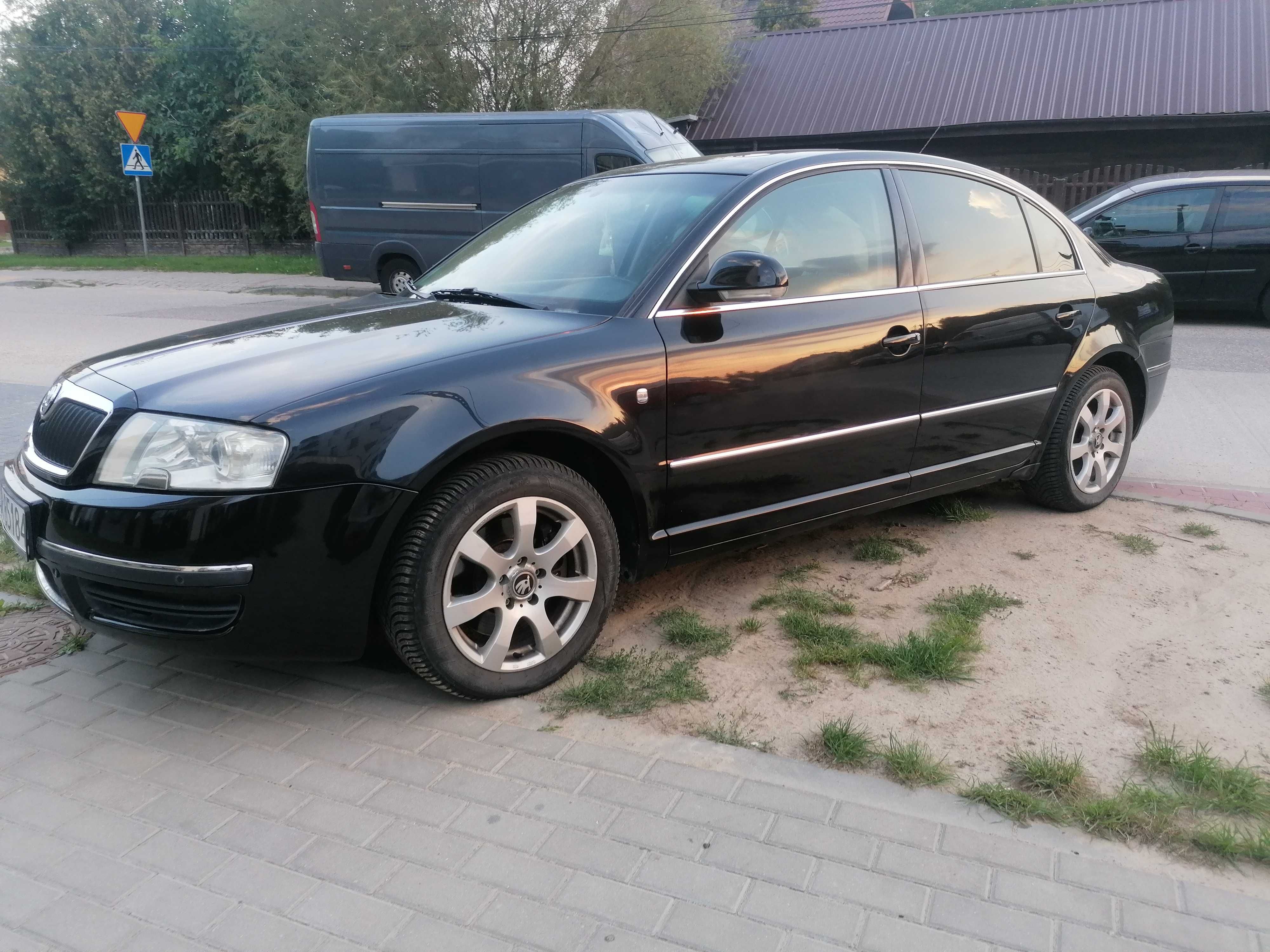 Piękna Skoda Superb 2,8l z gazem 2007r