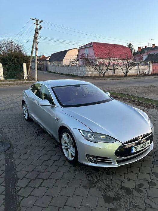Аренда Tesla Одесса