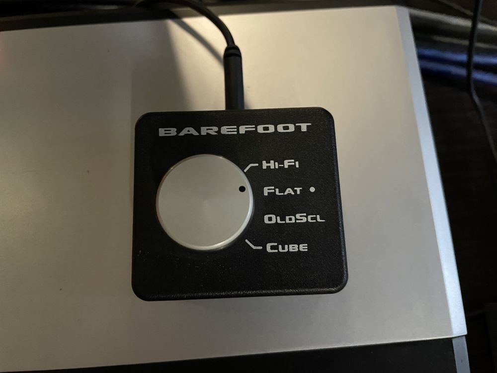 Студійні монітори Barefoot Sound MicroMain27 Gen2