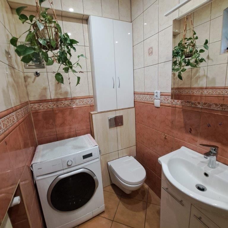 Mieszkanie w kamienicy 98 m2, Lądek Zdrój, 4 pok., komorka, 2 pownice