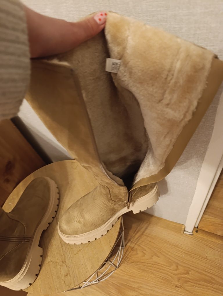 Kozaki z ociepleniem brązowe granceland Deichmann 39 damskie  zamszowe