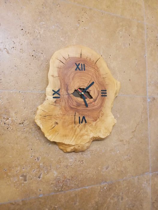 Relógio rústico e artesanal