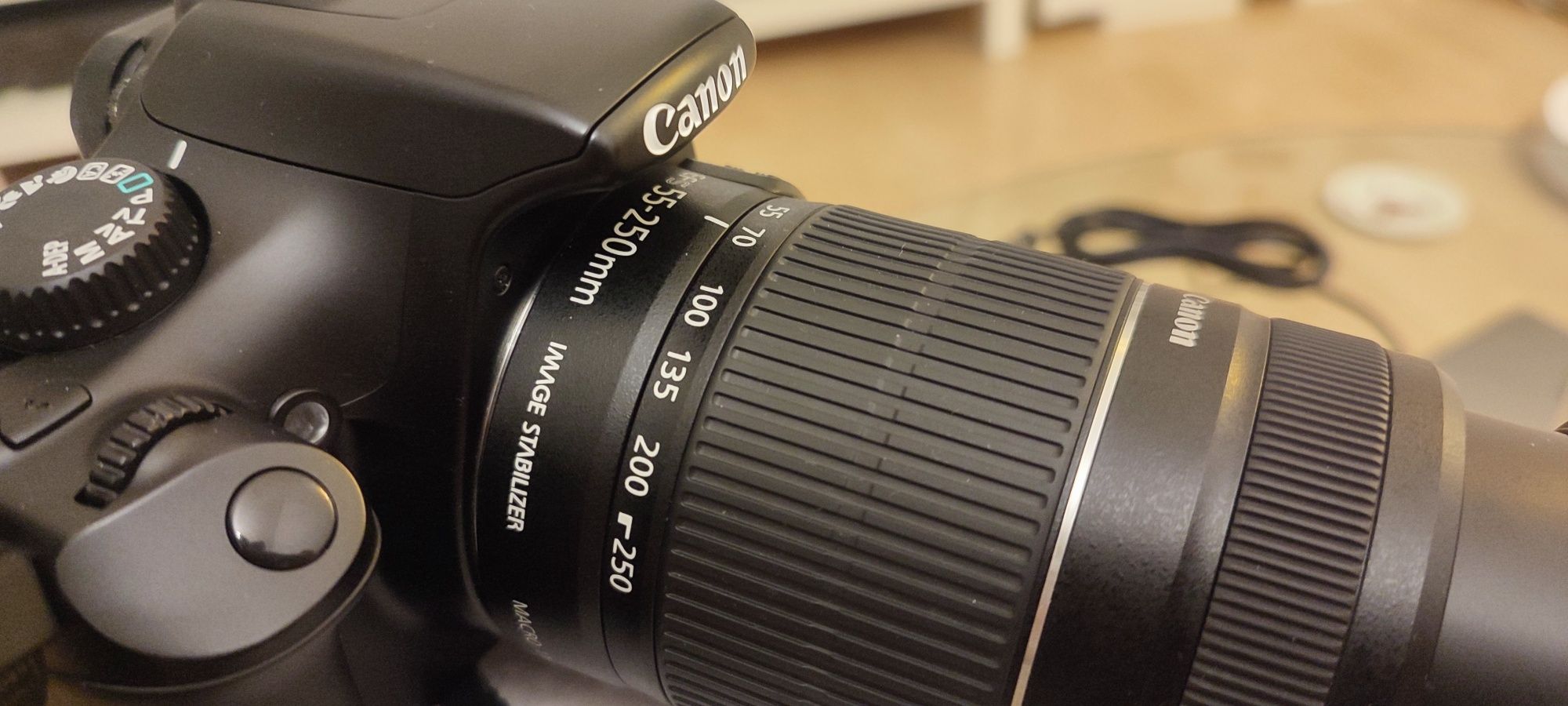 1300 PLN** Jak Nowy! Canon EOS 1100D + obiektyw LENS EF-S 55-250