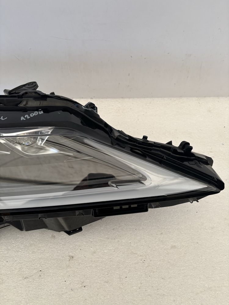 Lexus RX IV 4 Lift Fl 19- lampa prawy przód prawa  przednia