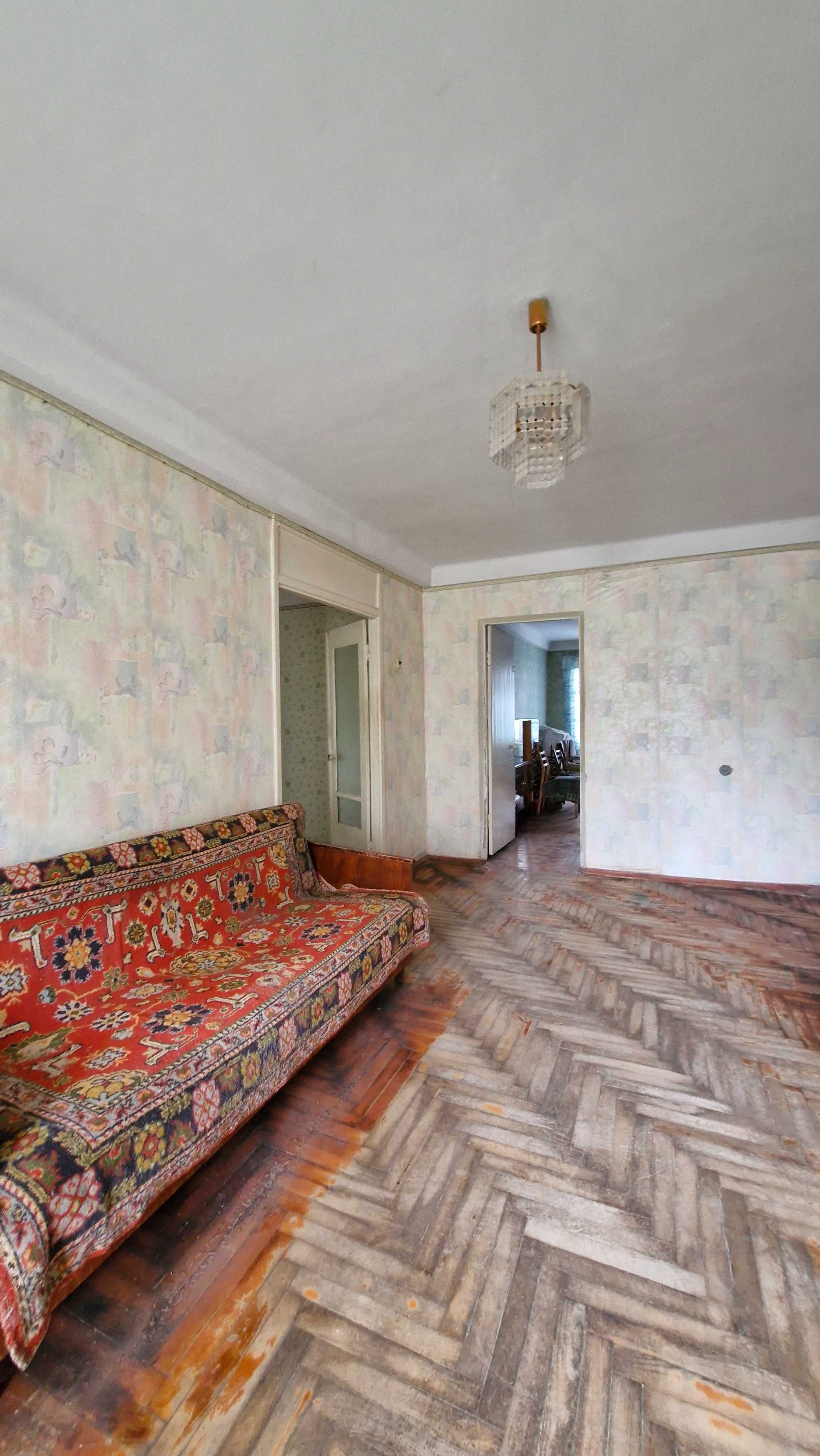 Продам 3-комн "чешку" на Бабурке, пр. Юбилейный, под ремонт.