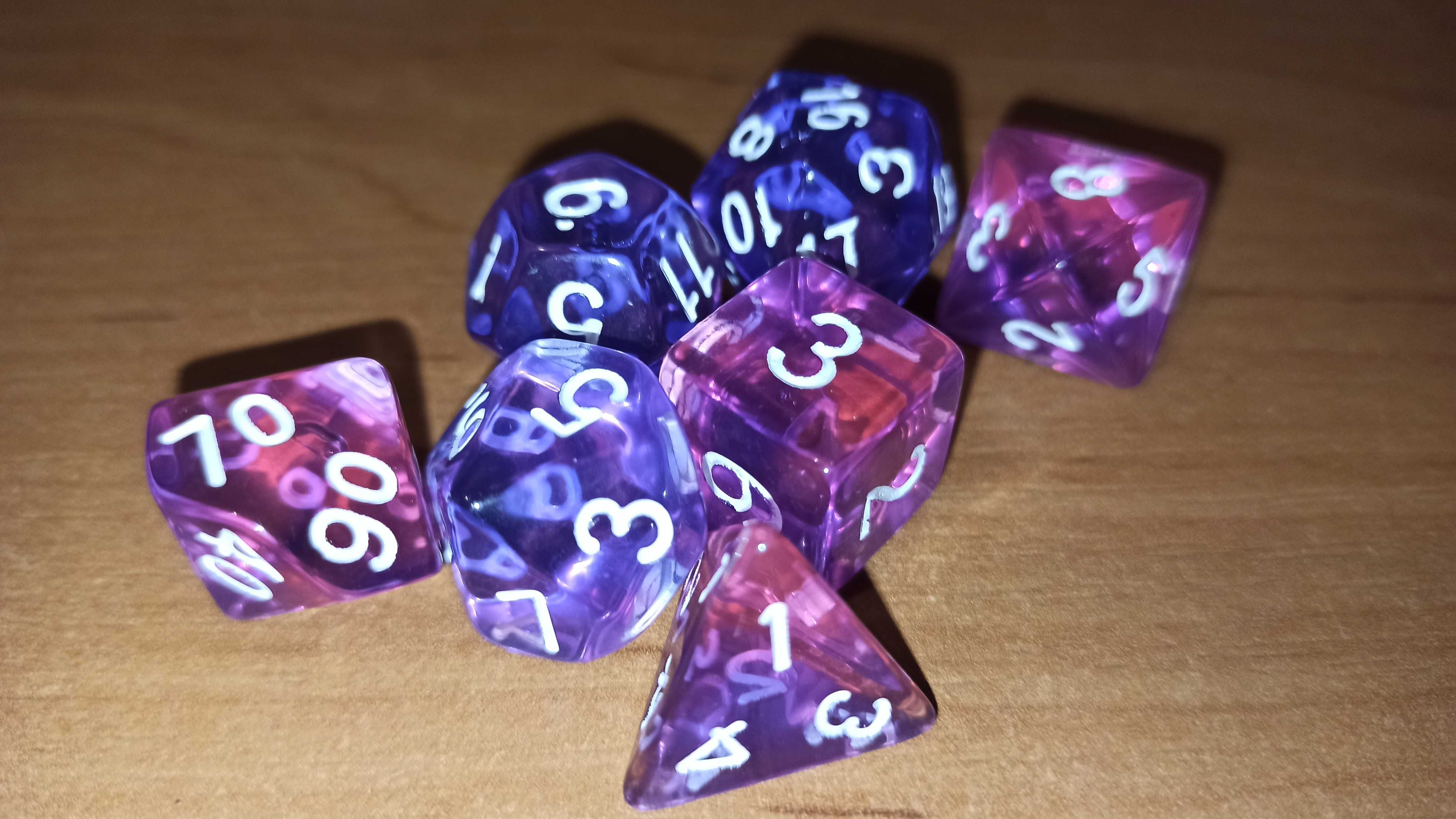 Zestaw 7 kości RPG DnD D&D fabularne kryształowe różowe fioletowe