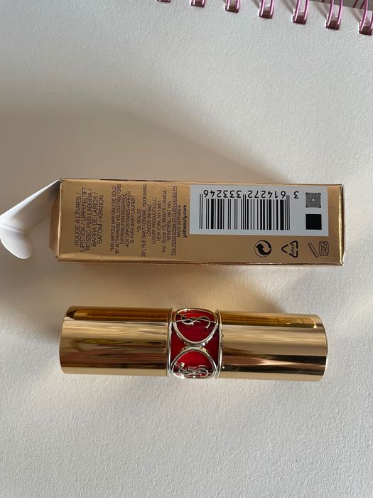 Червона помада YSL Rouge Volupte Shine Lipstick