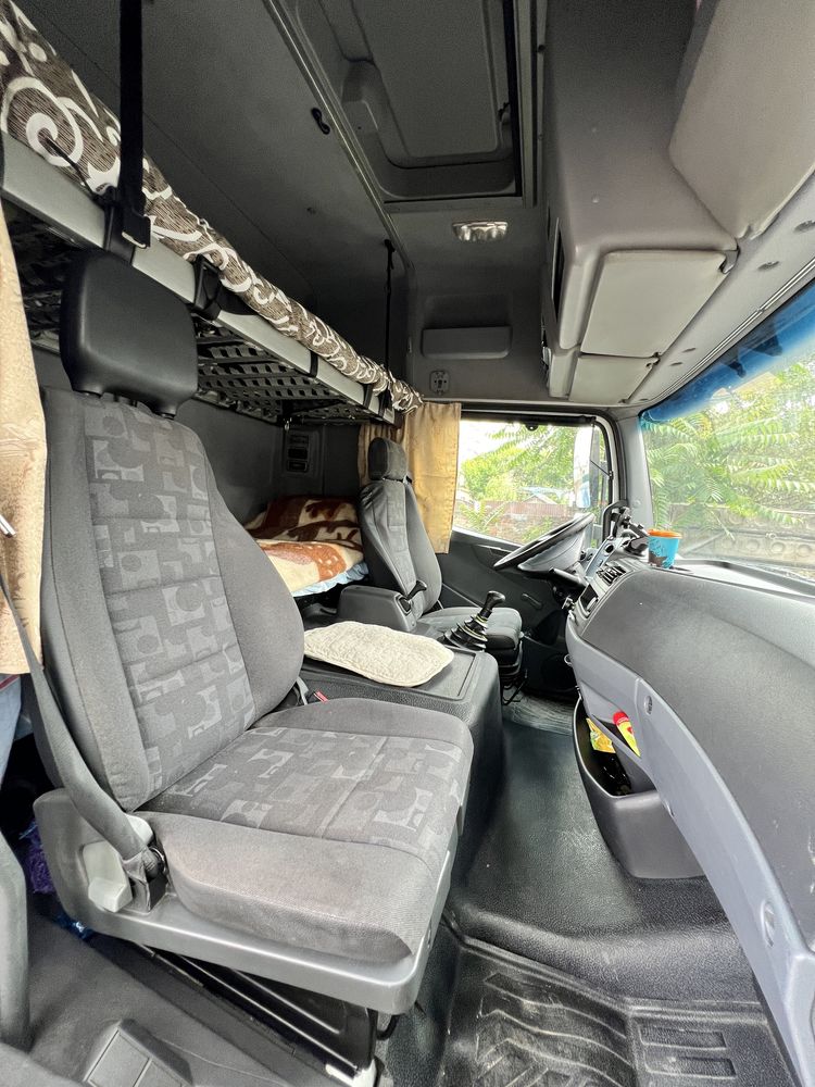 Продам авто Mercedes Atego 2011 4.8 тентований