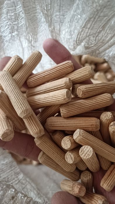 Buchas de madeira , pinho , 10kg 10.000 unidades