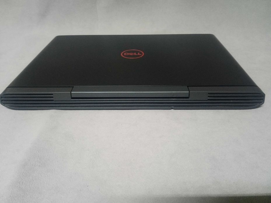 Dell 7577 (i5 7300HQ/GTX 1060 6GB)