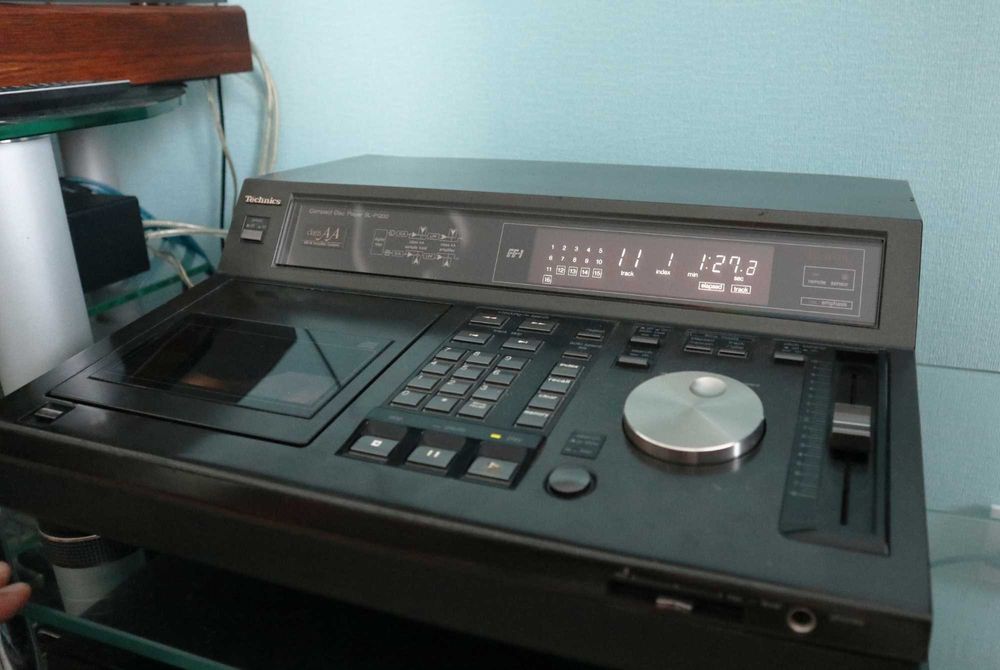 Cd проигрыватель Technics sl p1200