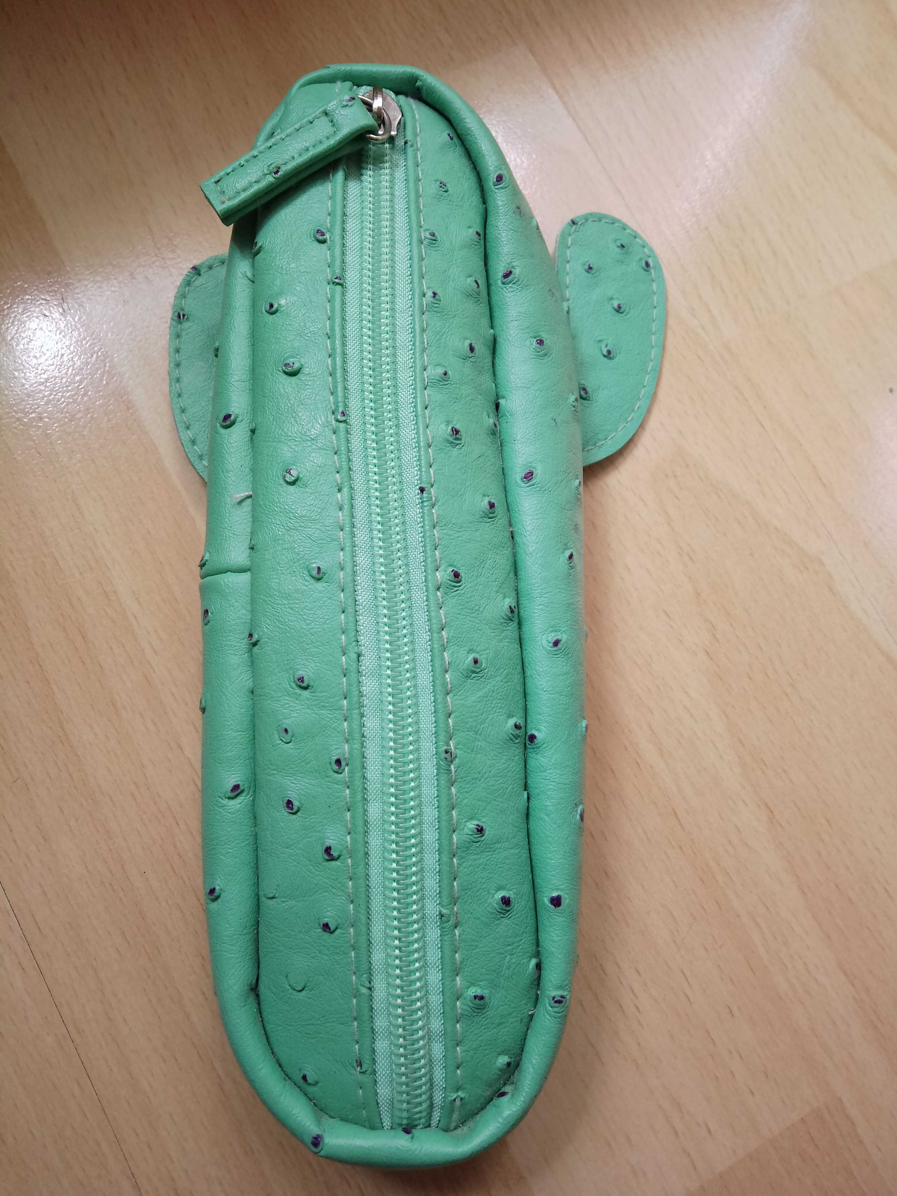 Piórnik kaktus miętowy