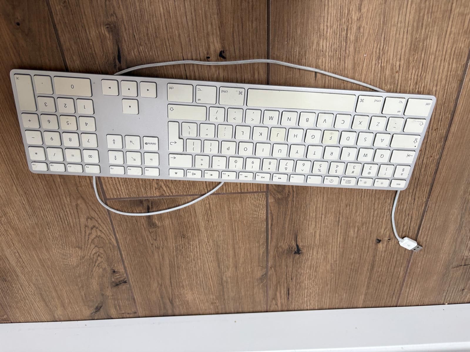 Klawiatura przewodowa Apple