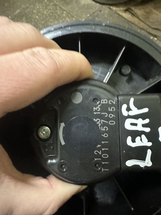 Вентилятор пічки печки моторчик Nissan Leaf 2 18-23 t1011657j