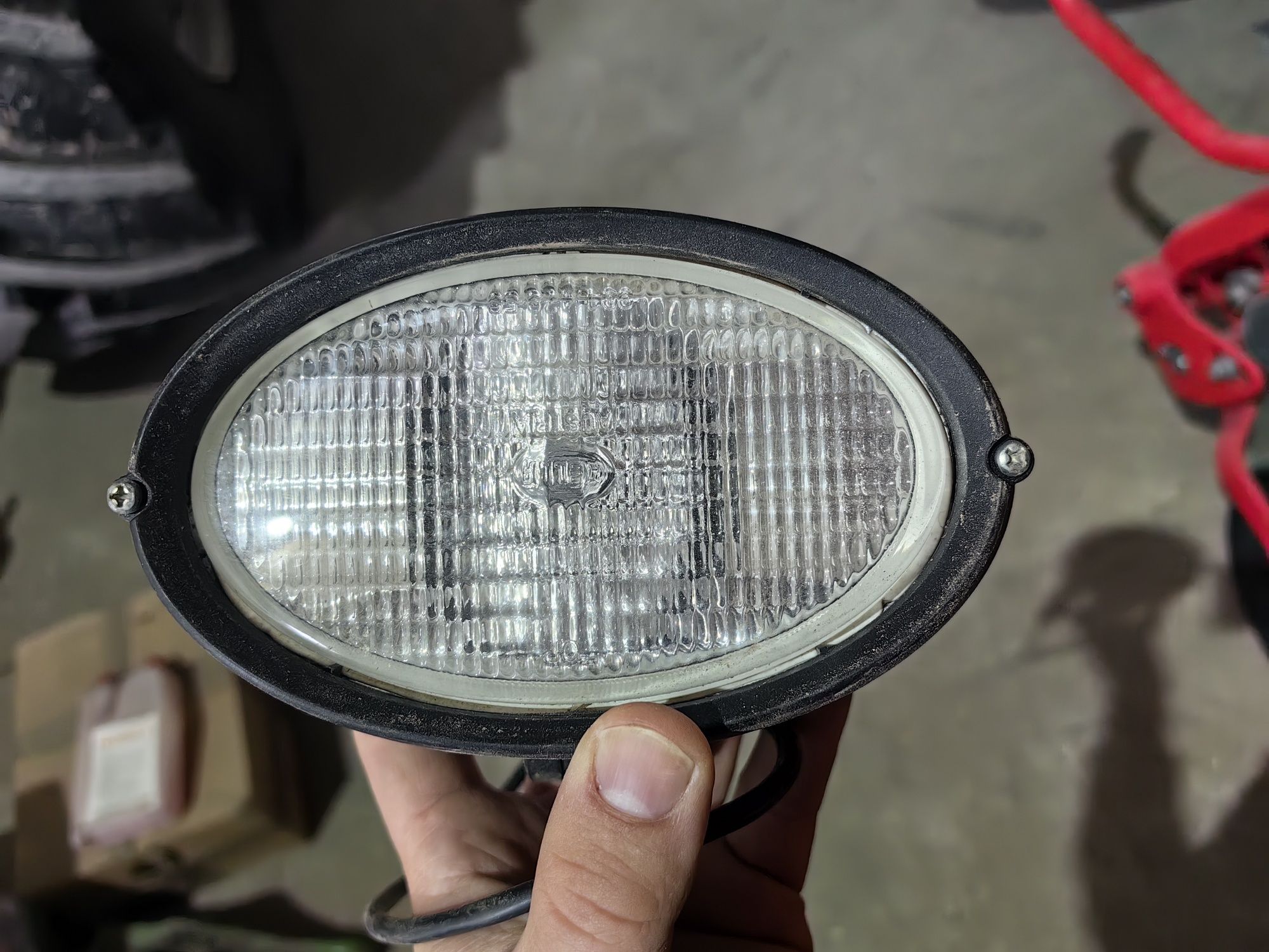 Lampy robocze hella Massey ferguson oryginał kompletł