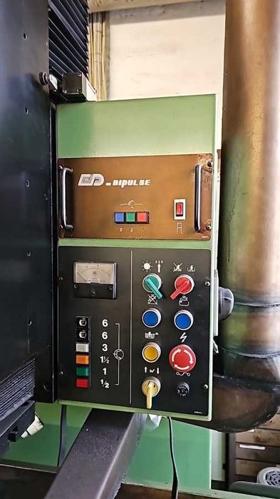 Elektroerozyjna drążarka EDM DM 422 Drutówka