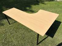 Biurka profilowane 200x120cm.