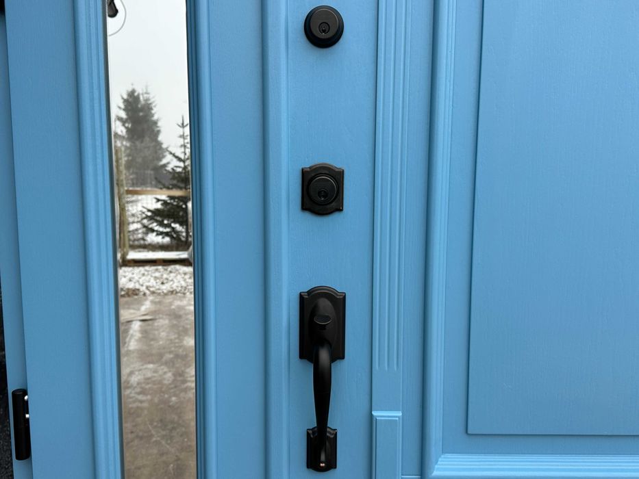 Drzwi zewnętrzne drewniane z doświetlami SCHLAGE NA KAŻDY WYMIAR