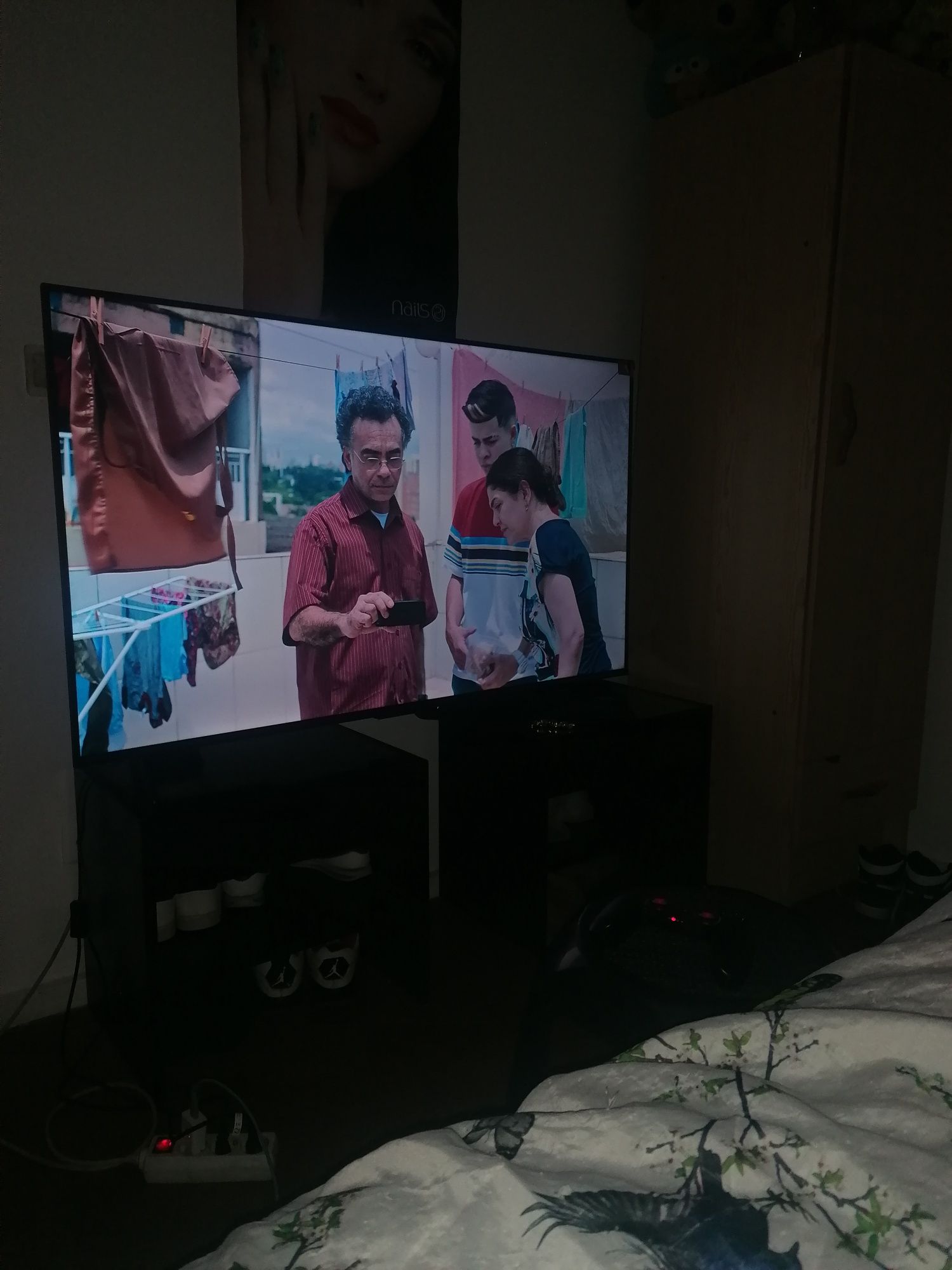 Televisão marca TCL 65 pulgadas 4k de imagem