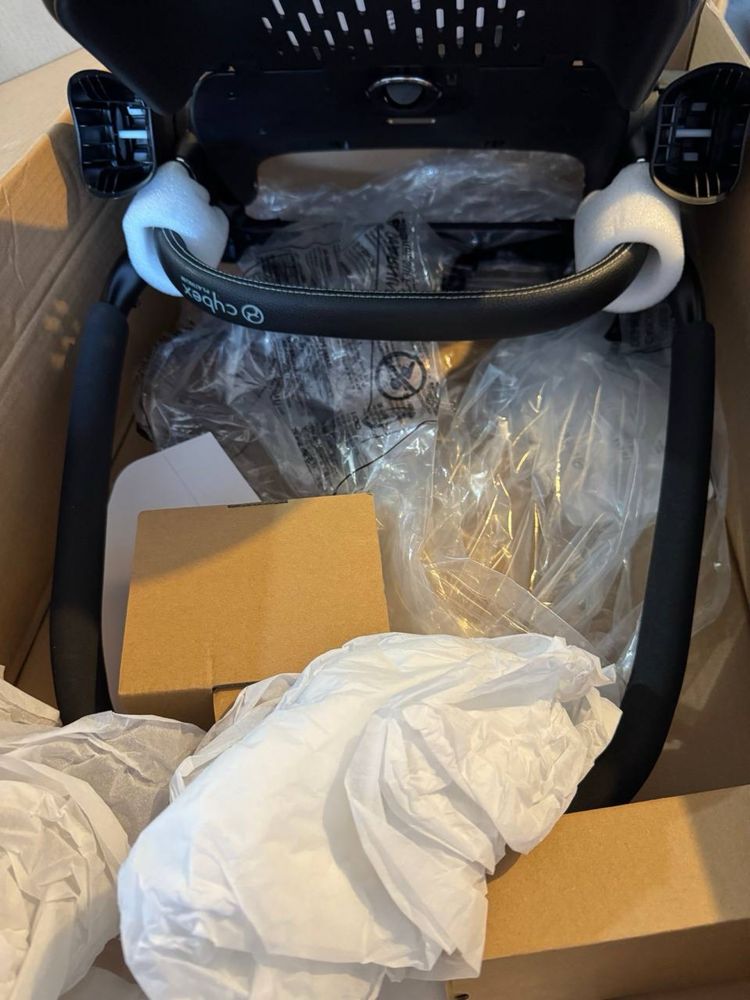 Cybex Priam Khaki Green шасі Chrome Black 4.0