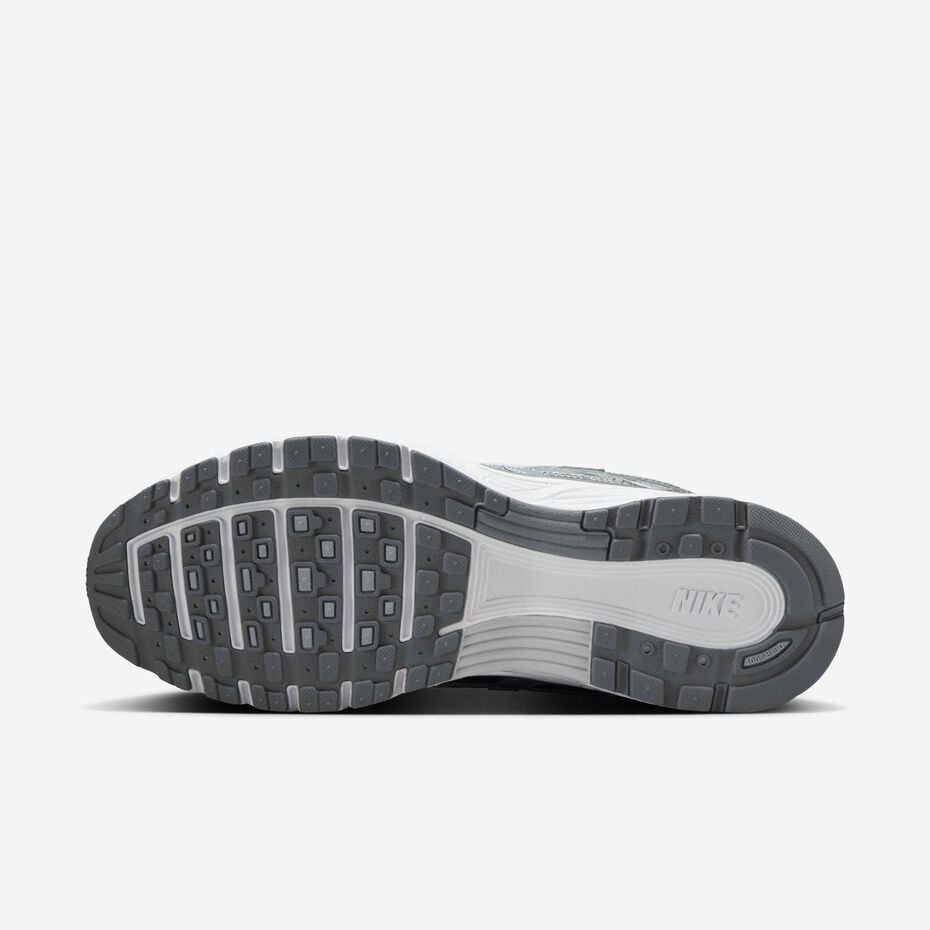 Оригінал! Р: 45 (29 см) Кросівки Nike P-6000.
