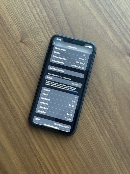 iPhone 11 64GB Apple