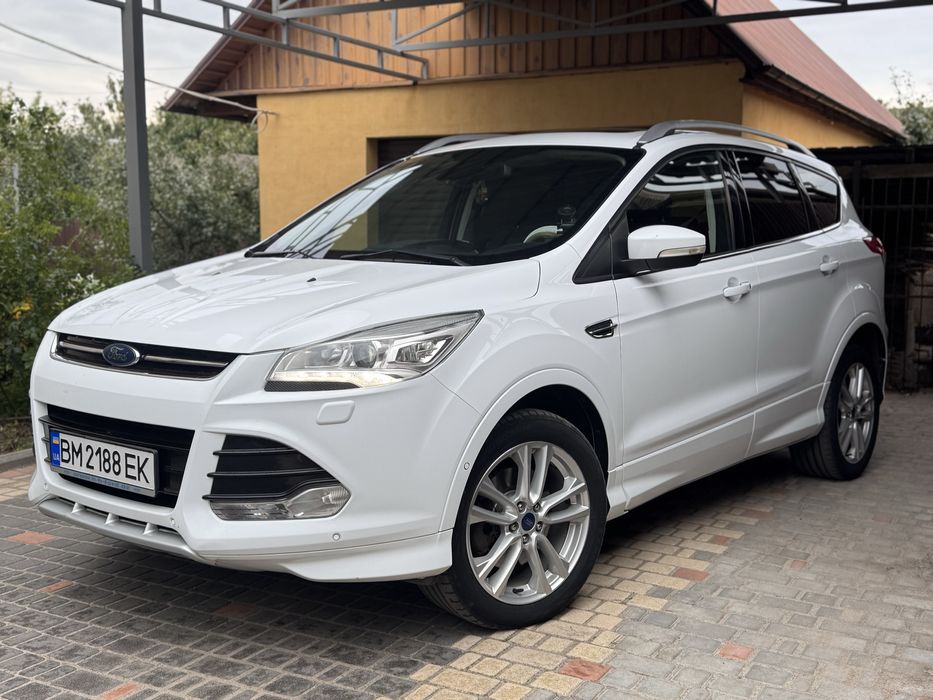 Продам авто Ford Kuga2016