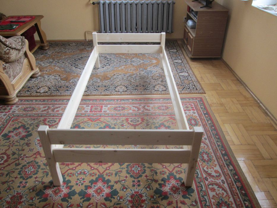 Łóżko ( 90 x 200) cm lita sosna