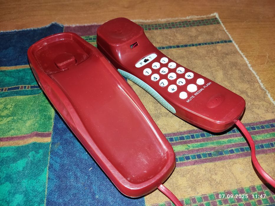 Стаціонарний телефон