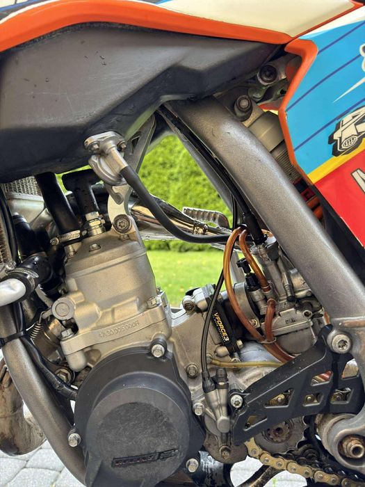 Cross KTM SX 85.