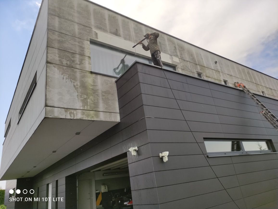 Malowanie elewacji i ogrodzeń